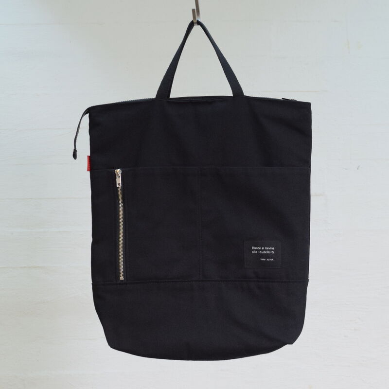 Riiminka Tarina reppu, musta